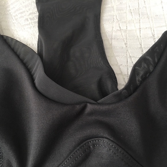 PH8 athletic quality workout top size small Racerback mesh accents - Picture 5 of 10